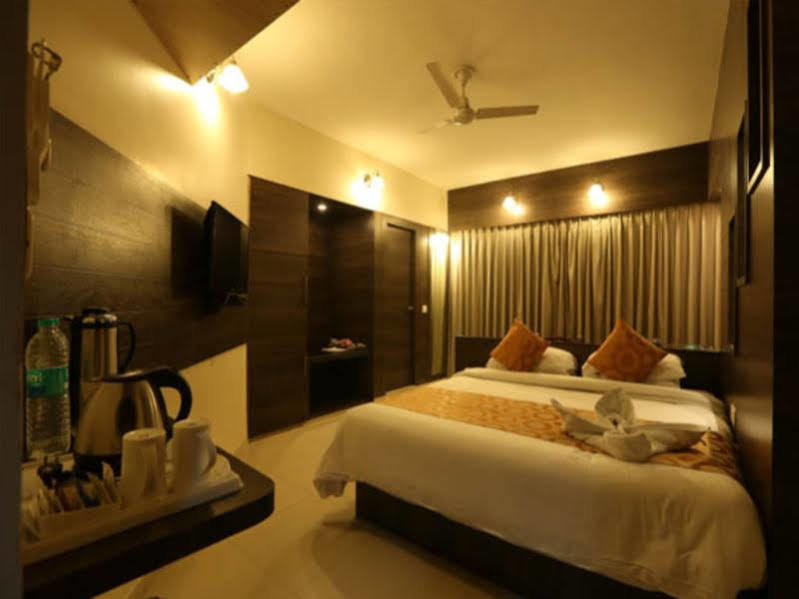 Hotel Rajmahal Guwahati Exterior foto